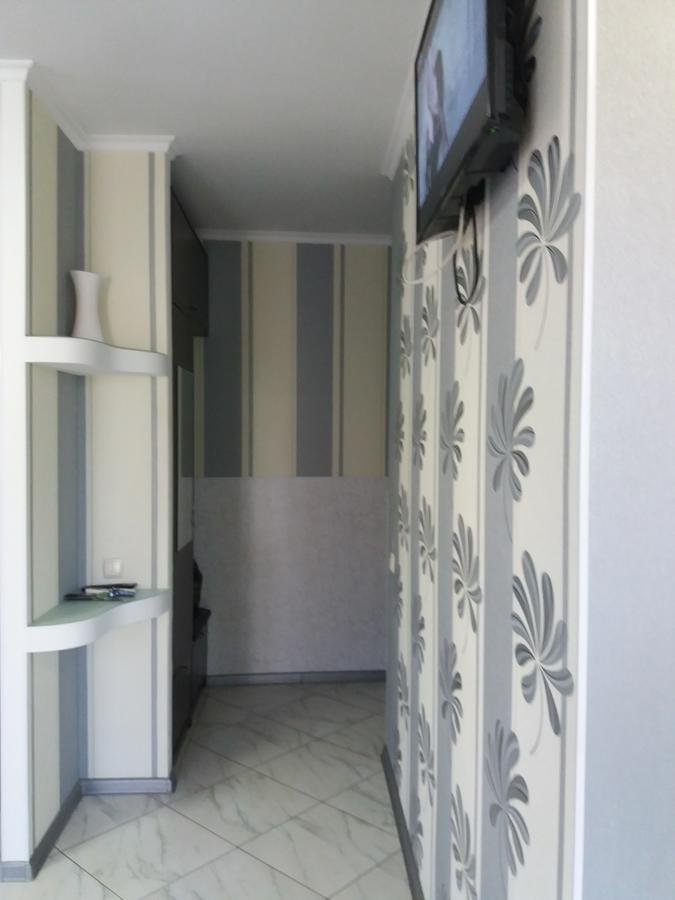 Apartment On 8 Marta นิโกลาเยฟ ภายนอก รูปภาพ